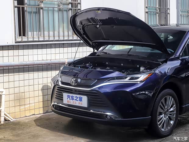 一汽丰田 凌放HARRIER 2022款 2.0L CVT两驱旗舰版