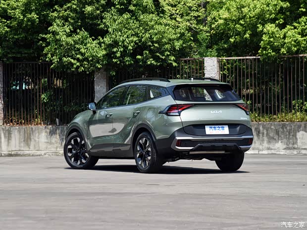 悦达起亚 狮铂拓界 2023款 2.0T 四驱旗舰版