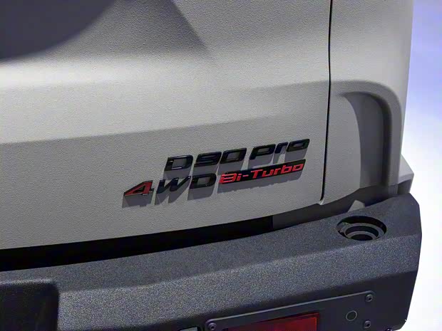 上汽大通 上汽大通MAXUS D90 Pro 2022款 2.0T 柴油四驅川藏公路版 6座