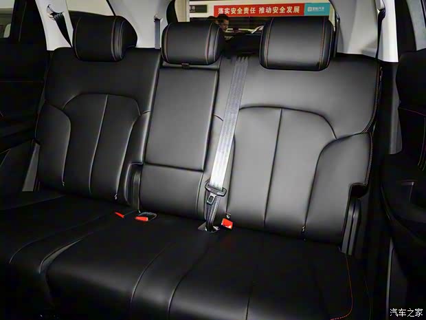 长安汽车 长安欧尚X7 PLUS 2022款 1.5T 蓝鲸版自动尊享型 7座 长安汽车 长安欧尚X7 PLUS 2022款 1.5T 蓝鲸版自动尊享型 7座