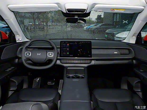 小鹏汽车 小鹏G6 2023款 长续航两驱版 小鹏汽车 小鹏G6 2023款 长续航两驱版