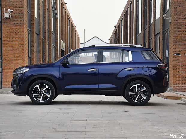 北京现代 北京现代ix35 2021款 1.4T DCT两驱智勇·畅联版 北京现代 北京现代ix35 2021款 1.4T DCT两驱智勇·畅联版