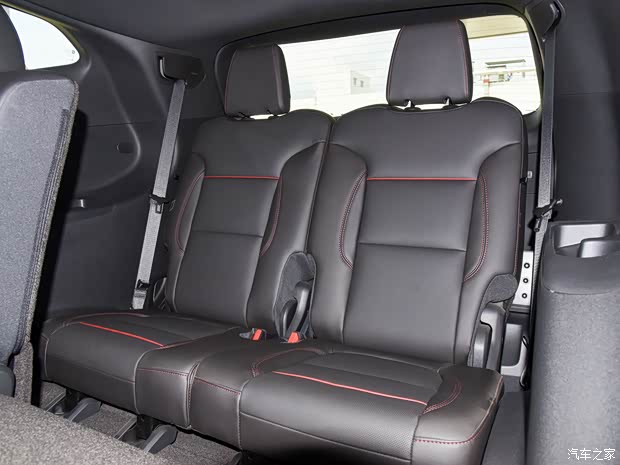 上汽通用雪佛兰 开拓者 2023款 轻混 650T RS Twin-Clutch四驱 擎版