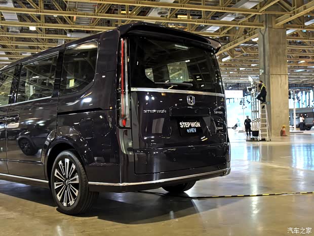 本田(進(jìn)口) STEP WGN 2022款 e:HEV Spada 日本版