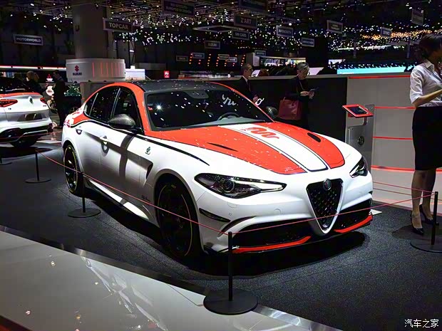 阿尔法·罗密欧 Giulia 2019款 Quadrifoglio QV赛车版
