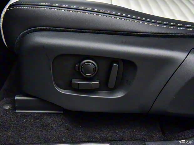 奇瑞捷豹路虎 發(fā)現(xiàn)運動版 2020款 249PS R-Dynamic HSE 豪華定制版