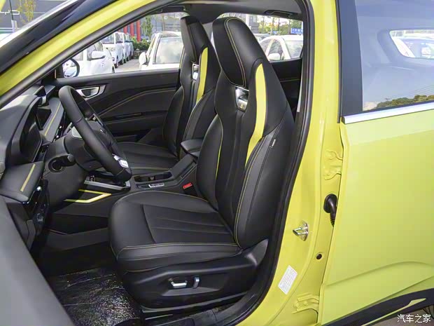 上汽通用五菱 五菱星馳 2022款 1.5T CVT基本型