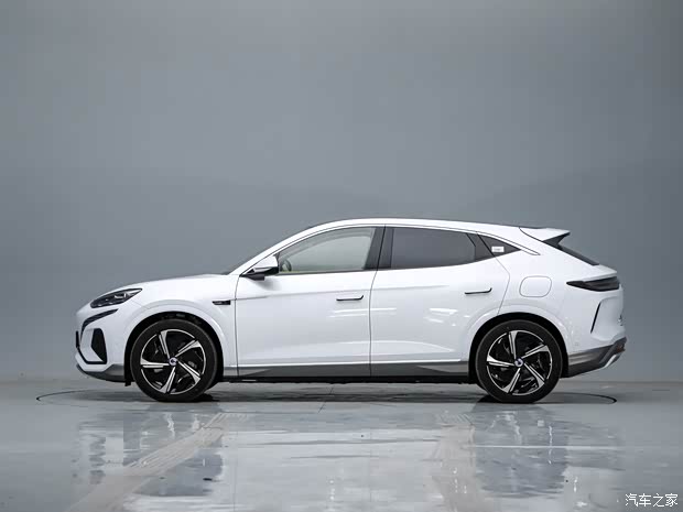 腾势汽车 腾势N7 2023款 高配基本型 腾势汽车 腾势N7 2023款 高配基本型