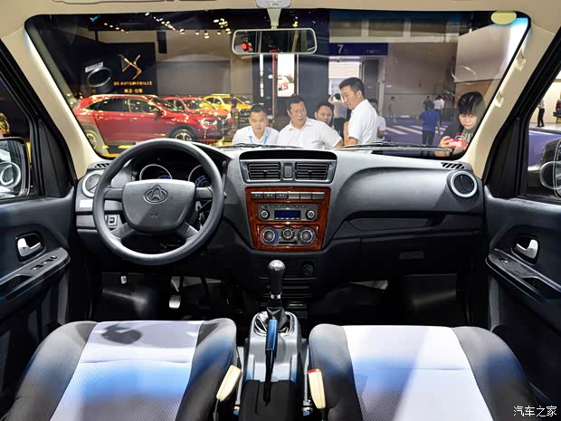 長安輕型車 睿行M60 2019款 1.5L基本型國V 7座4G15S