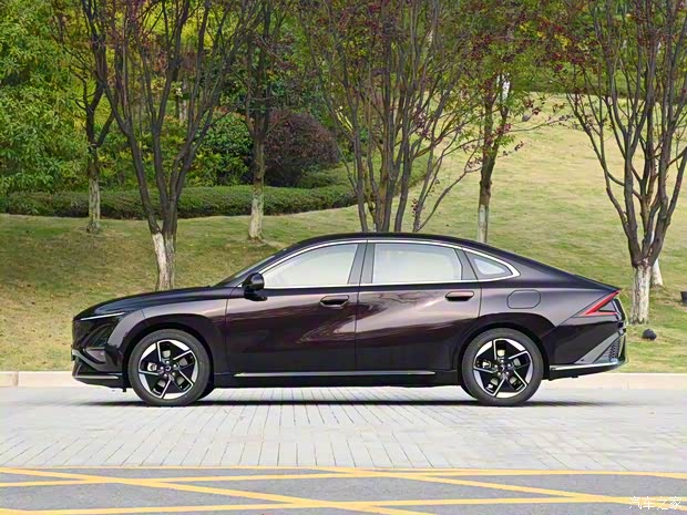 上汽通用五菱 五菱星光 2023款 150 進(jìn)階版