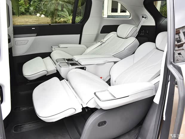 小鵬汽車 小鵬X9 2023款 四驅(qū) 三元鋰