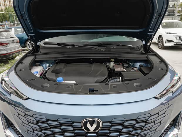 長安汽車 長安UNI-K 2023款 2.0T 四驅(qū)悅享型