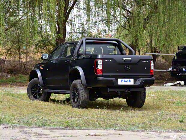 中兴汽车 中兴1986 2023款 2.3T猎装版手动柴油四驱豪华型大双 中兴汽车 中兴1986 2023款 2.3T猎装版手动柴油四驱豪华型大双