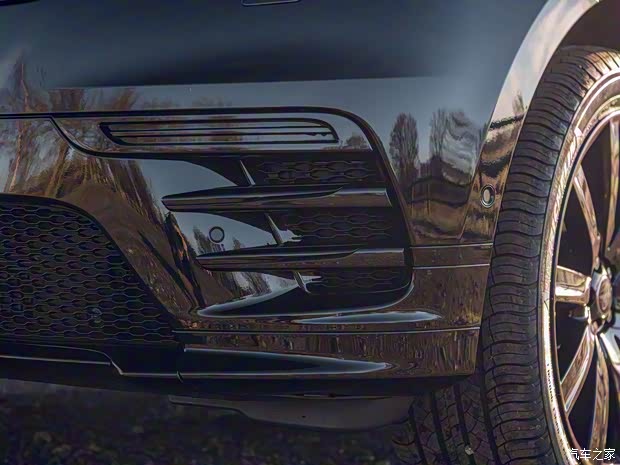 路虎(進(jìn)口) 攬勝星脈 2020款 R-Dynamic Black