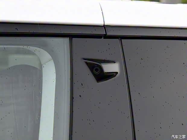 華人運(yùn)通 高合HiPhi Y 2023款 765km 旗艦版