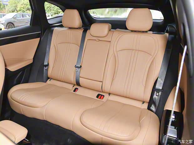 吉利汽車 銀河L7 2023款 插混 基本型