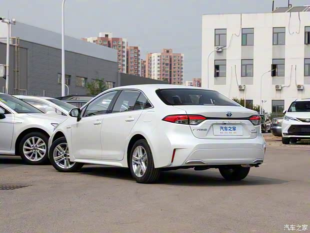 廣汽豐田 凌尚 2023款 雙擎 2.0L 領(lǐng)先版 廣汽豐田 凌尚 2023款 雙擎 2.0L 領(lǐng)先版