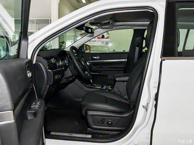 广汽菲克Jeep 指挥官 2018款 2.0T 四驱臻享版