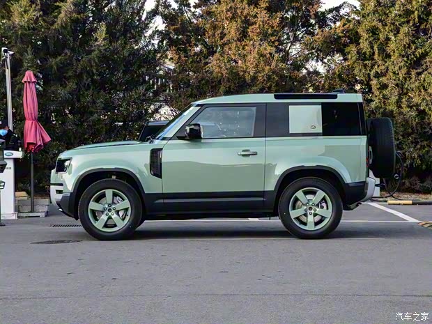 路虎(進(jìn)口) 路虎衛(wèi)士 2023款 90 75th Limited Edition