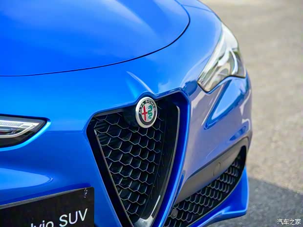 阿爾法·羅密歐 Stelvio 2022款 Veloce