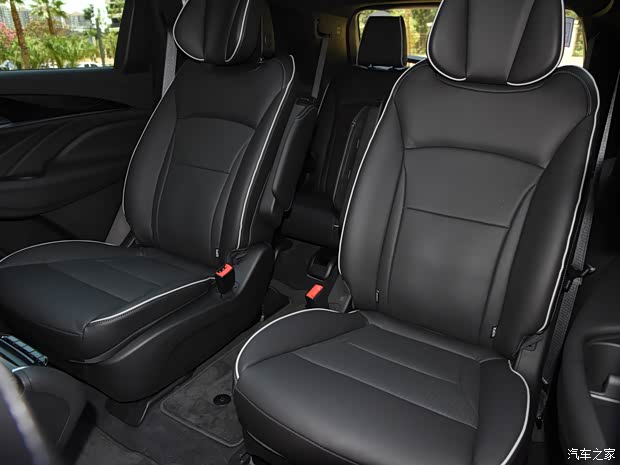 上汽通用別克 昂科旗 2022款 652T 四驅(qū)尊享旗艦型 6座