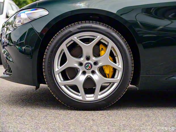 阿爾法·羅密歐 Giulia 2020款 2.0T 280HP VIRTU限量版