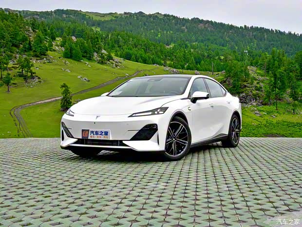 長(zhǎng)安深藍(lán) 長(zhǎng)安深藍(lán)SL03 2022款 增程版 試裝車