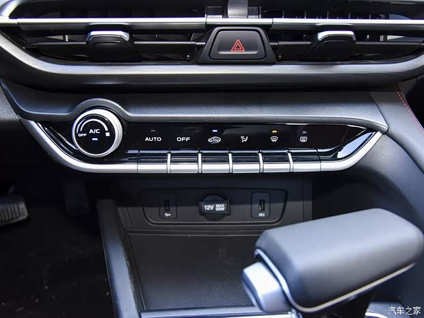 长安汽车 逸动 2020款 PLUS 蓝鲸NE 1.4T GDI DCT旗舰型