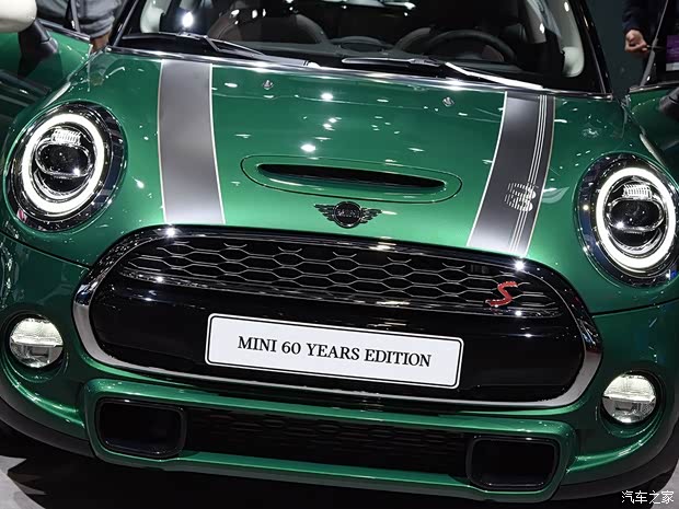 MINI MINI 2019款 2.0T COOPER S 60周年纪念版
