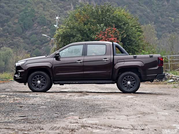 江铃汽车 域虎7 2022款 2.0T自动柴油四驱尊享型标轴 江铃汽车 域虎7 2022款 2.0T自动柴油四驱尊享型标轴