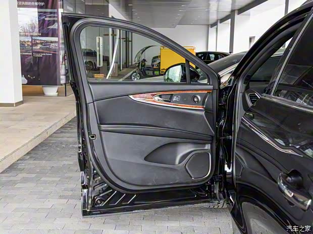 林肯 航海家 2019款 2.0T 四驱尊雅型