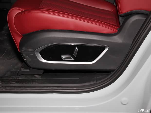 東風(fēng)小康 風(fēng)光580 2022款 1.5T 自動(dòng)靜享型