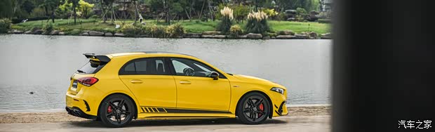 梅赛德斯-AMG 奔驰A级AMG(进口) 2020款 AMG A 45 S 4MATIC+ 先型特别版