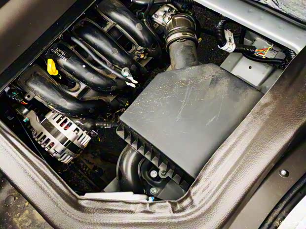 五菱工業(yè) 五菱榮光新卡翼開啟 2020款 1.8L單排翼開啟LJ479Q6