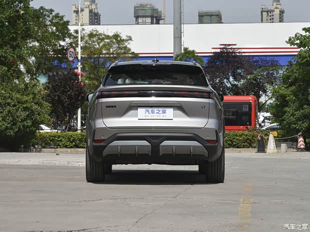 吉利汽车 银河L7 2023款 1.5T 115km 星舰 吉利汽车 银河L7 2023款 1.5T 115km 星舰