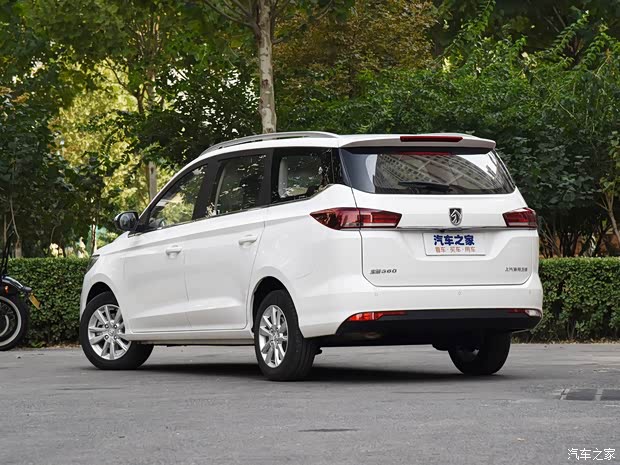 上汽通用五菱 宝骏360 2019款 1.5L CVT精英型 国VI