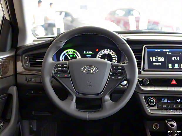 北京现代 索纳塔新能源 2018款 基本型