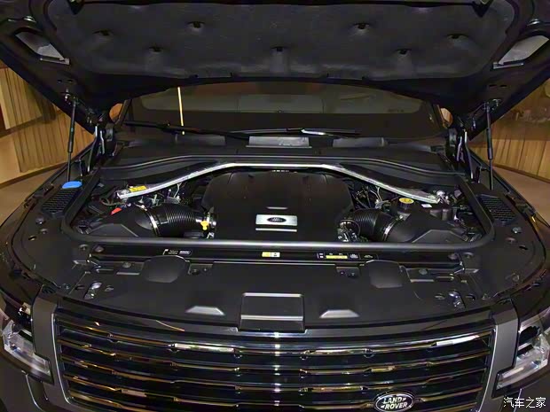 路虎(进口) 揽胜 2023款 4.4 V8 SV尊荣创世版 路虎(进口) 揽胜 2023款 4.4 V8 SV尊荣创世版