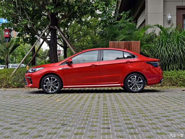 奇瑞汽車 艾瑞澤5 PLUS 2021款 基本型