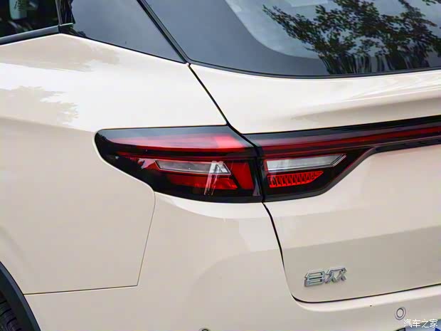 合众汽车 哪吒AYA 2023款 基本型