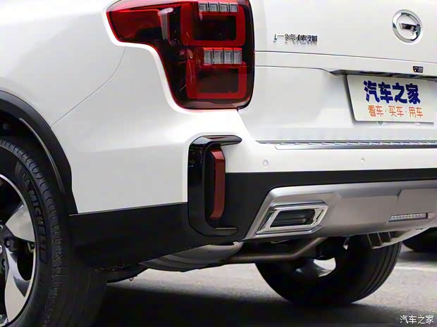 廣汽乘用車(chē) 傳祺GS8 2020款 GS8S 390T 兩驅(qū)豪華智聯(lián)版