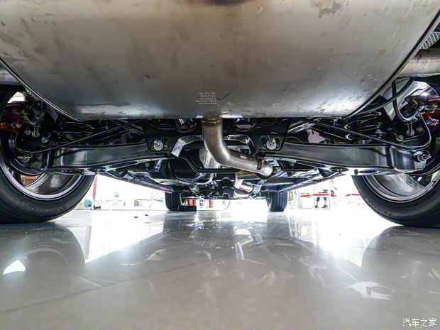 上汽集团 名爵HS 2018款 30T 自动Trophy四驱超级运动互联网版