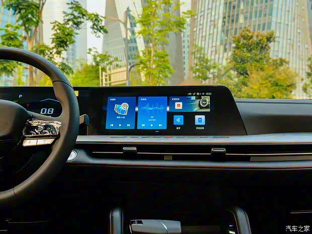 长安汽车 长安F70 2023款 蓝鲸版 2.0T汽油自动两驱创富型 长轴 长安汽车 长安F70 2023款 蓝鲸版 2.0T汽油自动两驱创富型 长轴