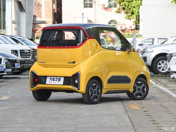 上汽通用五菱 五菱NanoEV 2021款 高配版