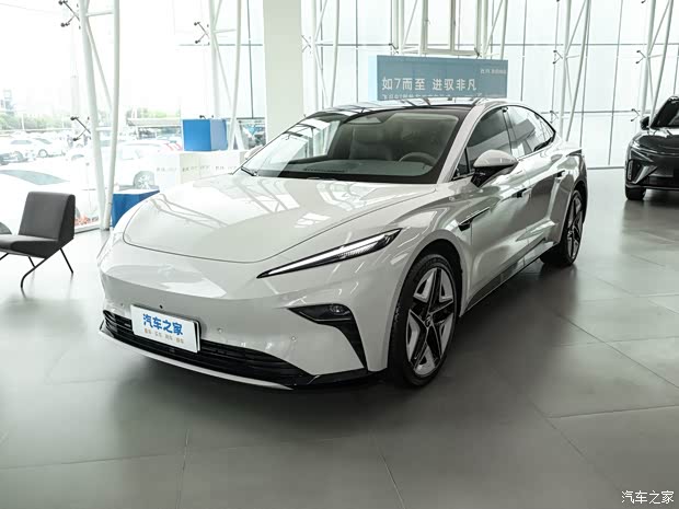 飞凡汽车 飞凡F7 2023款 低配版 飞凡汽车 飞凡F7 2023款 低配版