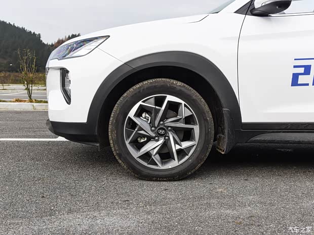 北京现代 途胜 2019款 280TGDi 双离合四驱智尊版 北京现代 途胜 2019款 280TGDi 双离合四驱智尊版