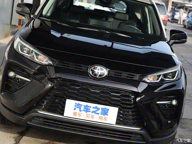 广汽丰田 威兰达 2020款 2.0L CVT两驱尊贵版 广汽丰田 威兰达 2020款 2.0L CVT两驱尊贵版