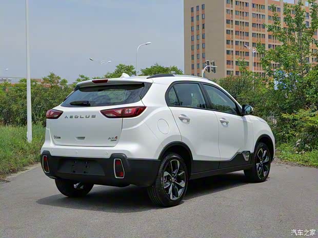 东风乘用车 东风风神AX4 2020款 200T 手动尊贵型 东风乘用车 东风风神AX4 2020款 200T 手动尊贵型