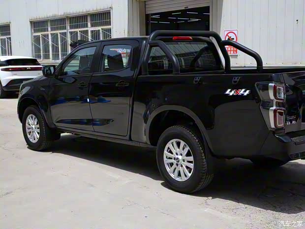 江西五十鈴 鈴?fù)?2023款 2.5T手動四驅(qū)柴油長軸版