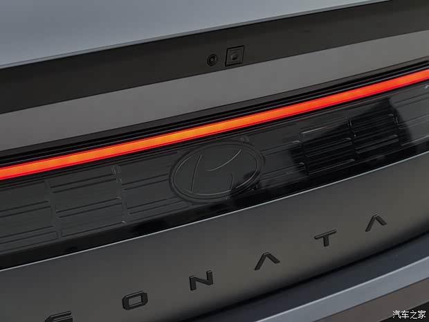 北京现代 索纳塔 2024款 2.0T N Line 高配版 北京现代 索纳塔 2024款 2.0T N Line 高配版